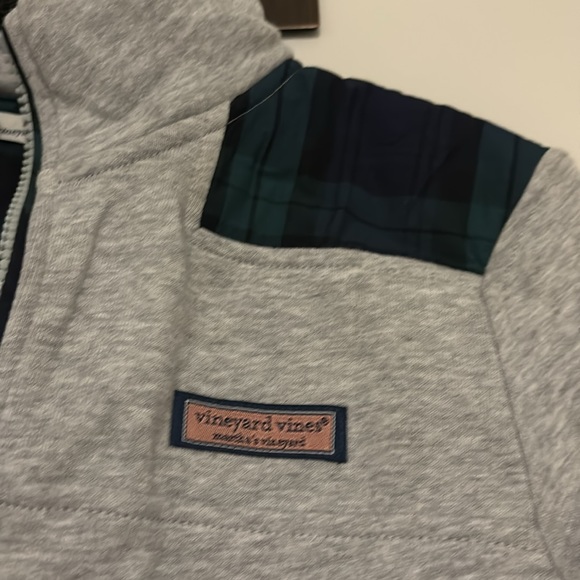 Vineyard Vines Holiday Plaid Women’s Shep Shirt - size small - Picture 2 of 7